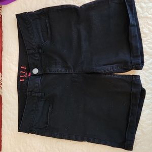 Elle shorts size 10